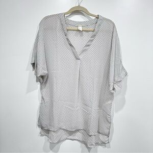 H&M white printed flowy top